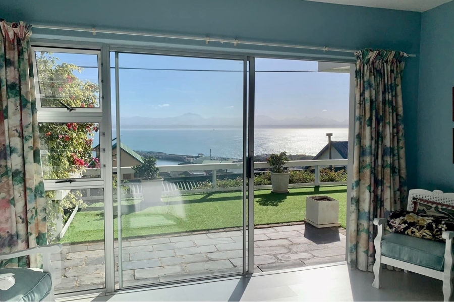 To Let 2 Bedroom Property for Rent in Mossel Bay Central Western Cape